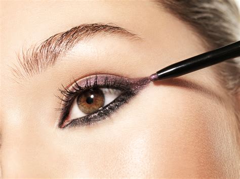 best eyeliner color for dark brown eyes